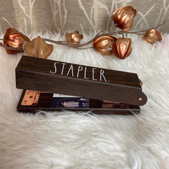 RAE DUNN FARMHOUSE HOME OFFICE DESK PLANNER DECOR STAPLER OFFICE NOTE VHTF - Picture 1 of 4